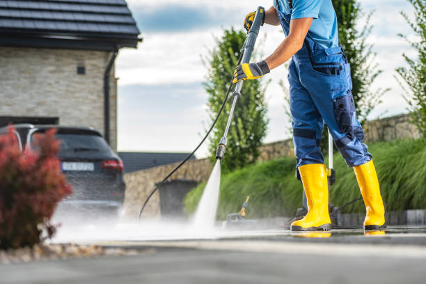 Best Driveway Pressure Washing  in Oak Hills, OR